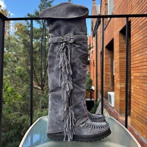 New El Vaquero Coleen Silverstone Wedge Moccasin Boots Grey US 8 / EUR 38